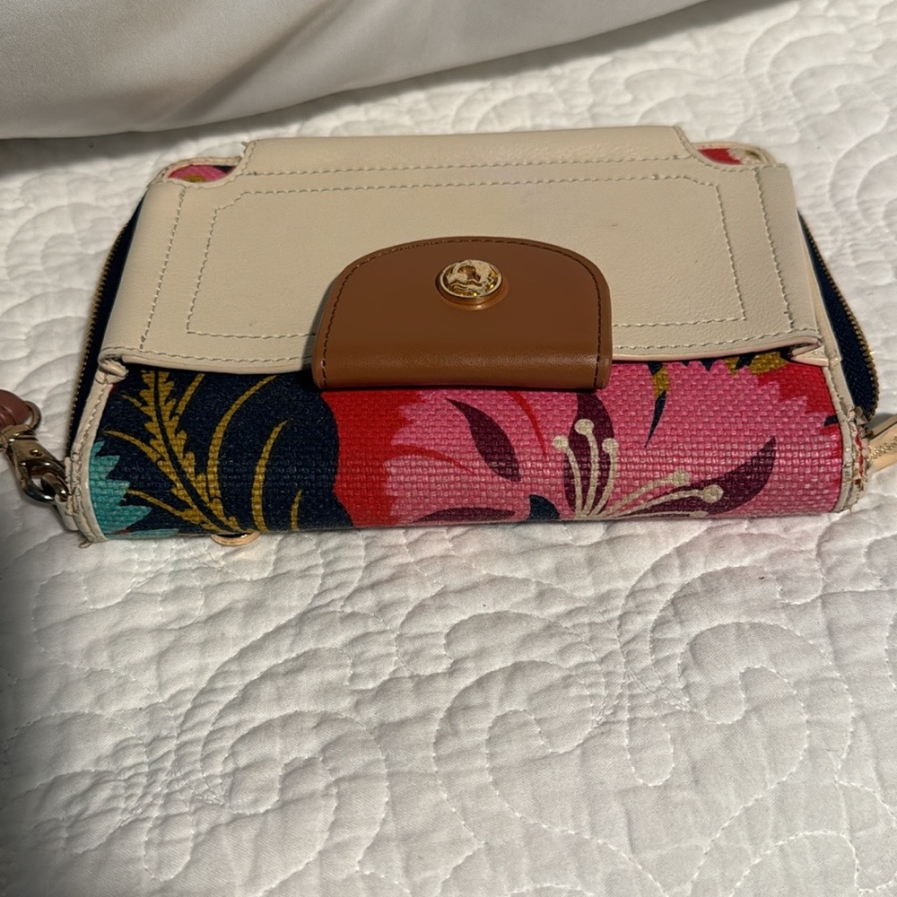 Spartina Wallet and Phone Case, Extra Storage Spaces for Credit Cards, beautiful - Picture 12 of 13